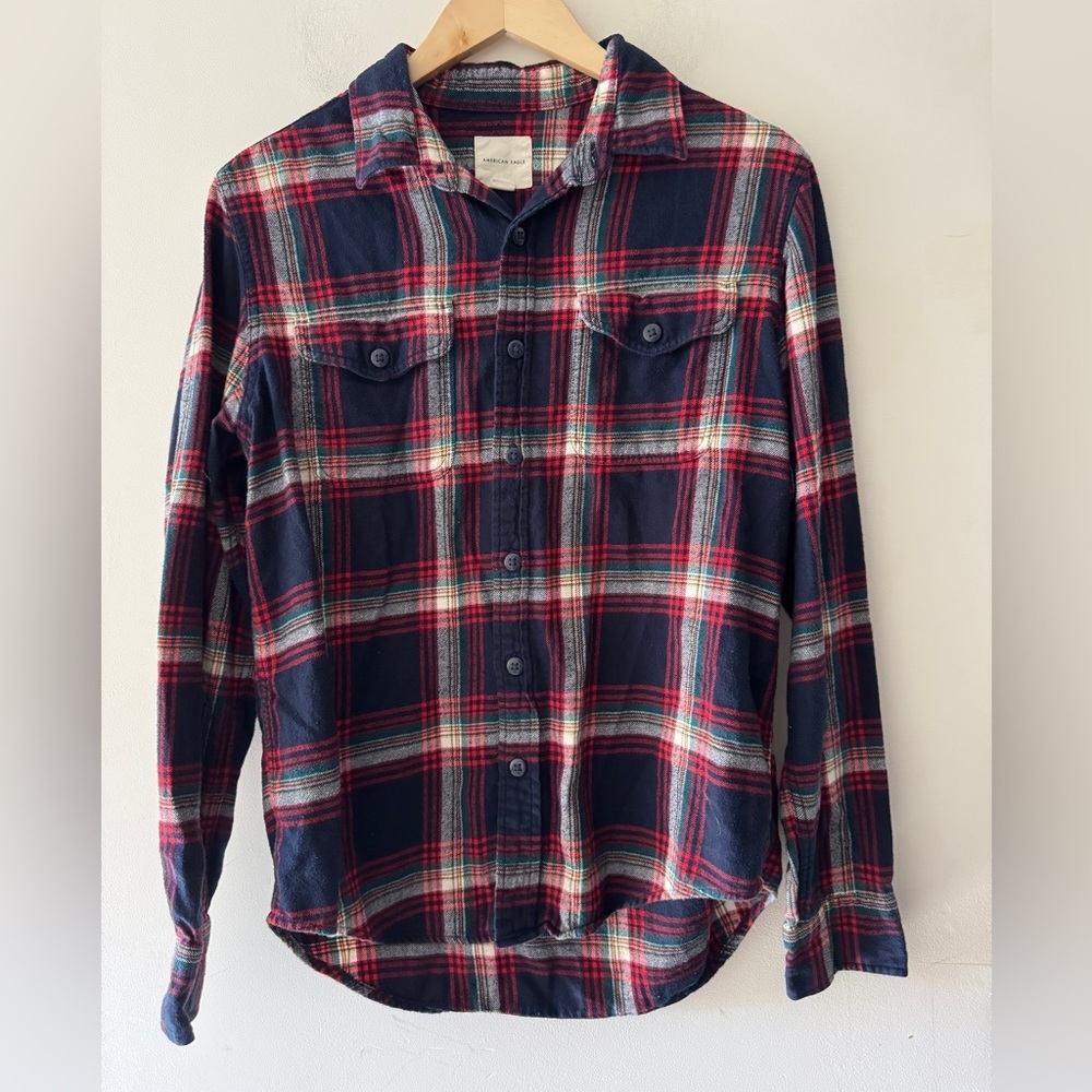 American Eagle Men’s 100% Cotton Super Soft Blue and Red Plaid Button Down Shirt